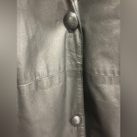 Vintage Black Genuine Leather Coat - Picture 6 of 8